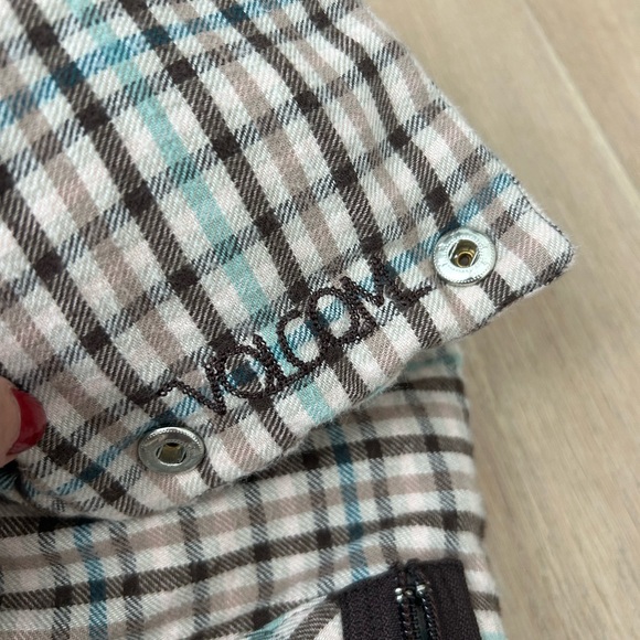 Volcom winter vest - Picture 9 of 9